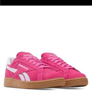 REEBOK UNISEX CLUB C GROUNDS UK SNEAKERS IN PINK/WHITE - NWT